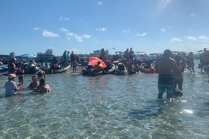 1.5 Hour Kayak Rental with Instruction - Las Olas Canals, Millionaire Row, and Why This Feels Worth It