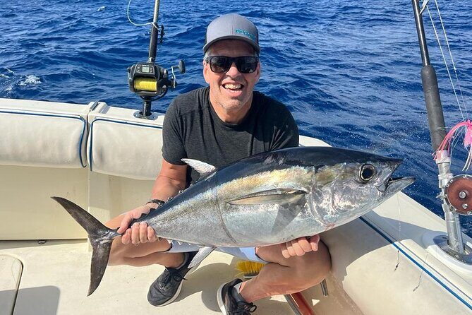 Deep sea fishing charters in Fort Lauderdale aboard 52' Hatteras - Should You Book Top Shot Sportfishing Charters on a 52 Hatteras?