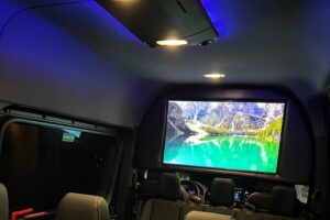 Fort Lauderdale Airport Private Sprinter (up to 14 passengers) - Capacity and Comfort: Up to 14, Plus Water and WiFi