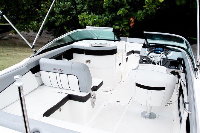 Fort Lauderdale Boat Tour Adventure - Riverwalk Fort Lauderdale: downtown views with a park-and-neighborhood feel