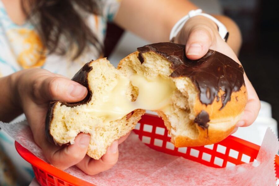 Fort Lauderdale: Food & Drinks Tour - Eight-plus tastings and dessert: the food portion is the point