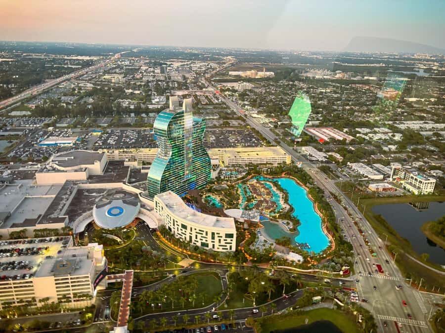 Fort Lauderdale : Romantic Champagne Helicopter Flight Tour - Safety briefing and photo stops: how this itinerary stays smooth