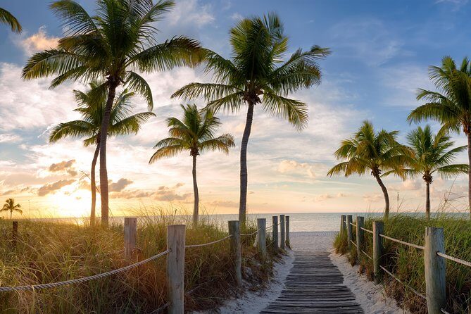Fort Lauderdale to Key West Tour with Optional Add-ons - Optional Add-ons: Trolley Hop-On-Hop-Off vs. Glass-Bottom Boat Timing