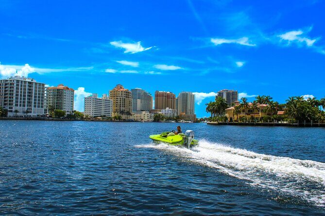 Ft. Lauderdale Mini Powerboat Rental. Canal, Yacht, Mansion Tour - How to avoid the “wait, where are we” moment on return