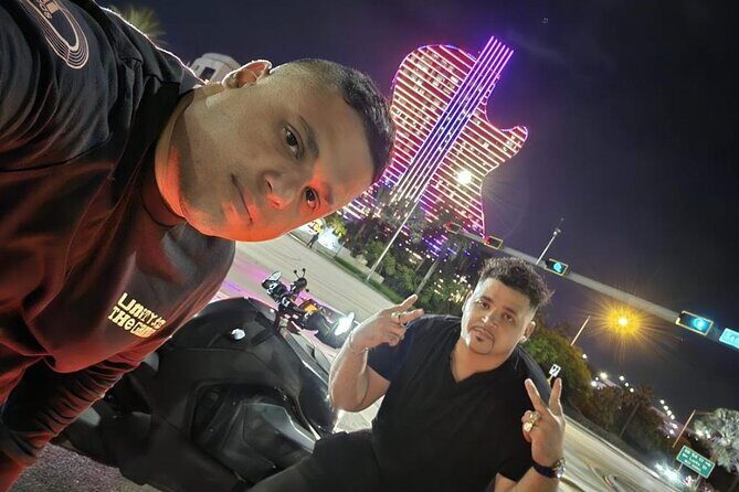 Hookah Bus Tour/Hard Rock Casino/Las Olas Ft. Lauderdale/Wynwood - Stop 3: Fort Lauderdale Beach lights