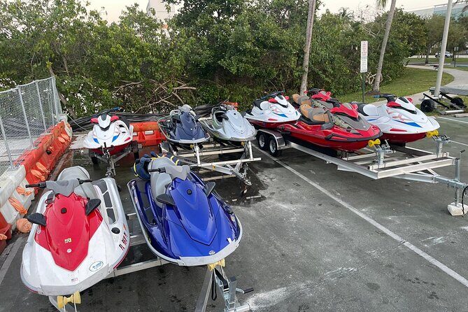 Jetski Rentals - Florida rules: age, ID, and the boater test requirement