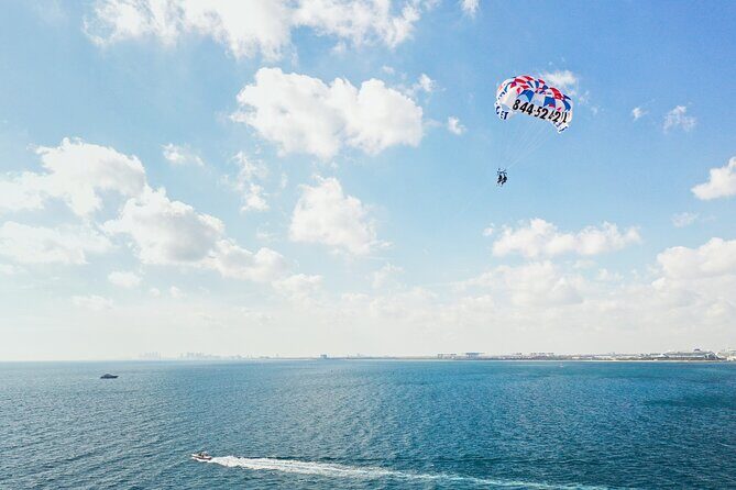 Ocean Parasailing Adventure In Fort Lauderdale, FL - What to bring and what to wear on a sea-level day