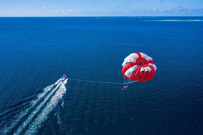 Parasailing along Fort Lauderdale Beach - Key Things That Make Fort Lauderdale Parasailing Feel Worth It