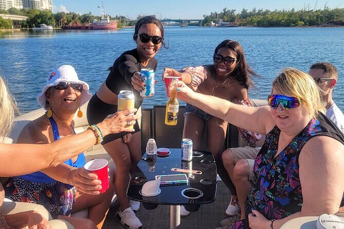 Private Cruise Or Sandbar Trip in Fort Lauderdale/Day or Night - Wildlife spotting: dolphins are a real possibility