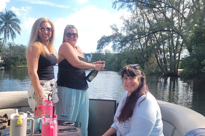 Private Cruise Or Sandbar Trip in Fort Lauderdale/Day or Night - Sandbar time vs. port-side sightseeing: how to choose the vibe