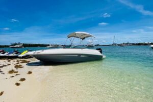 Private Fort Lauderdale Boat Tour with Prosecco - What You’ll See From the Water: Riverwalk, The Wharf Bar, Beachfront, and Las Olas