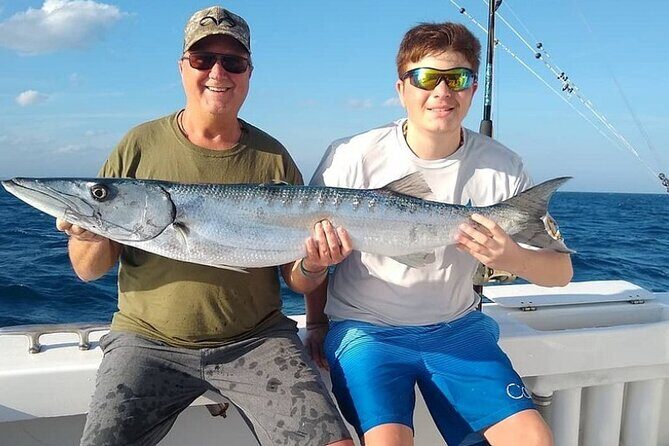Private Sportfishing Charter For Up To 6 People - Food and drinks: pack like an organized guest