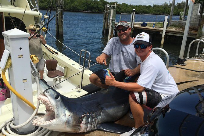 Private Sportfishing Charter For Up To 6 People - Captain and mate coaching: how you actually land the catch