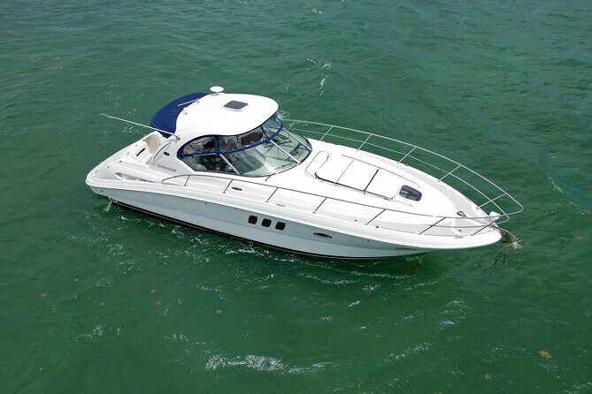 Private tour for 12 people on a 40 ft Yacht, Ft Lauderdale bay - Key things I’d zero in on before you book