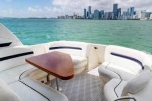 Private tour for 12 people on a 40 ft Yacht, Ft Lauderdale bay - 2 hours vs 4 vs 6: how to pick the right amount of time