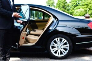 Private Transfer To or From Fort Lauderdale Airport & CruisePort - Vehicles, Group Size, and What You’re Really Buying