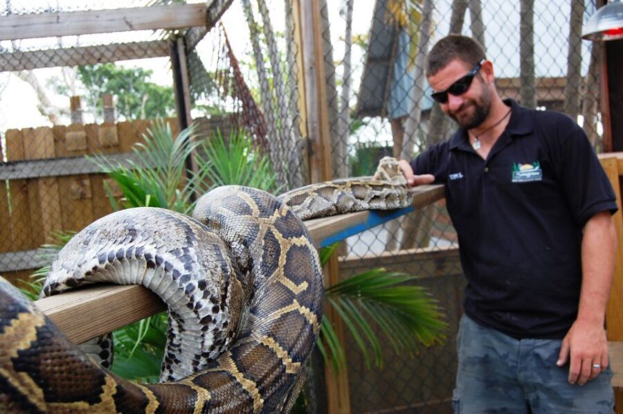 Sawgrass Park: Private 1-Hour Airboat Adventure Tour - The 60-Minute Airboat Ride: What Your Captain Brings to the Water