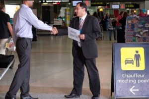 Transfer From Fort Lauderdale Airport with Meet & Greet Service - Black Premium Vehicles: Comfort, Cleanliness, and Luggage Help