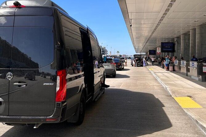 Transfer From Fort Lauderdale Airport with Meet & Greet Service - A Quick Word on Safety Gear and Ride Requests
