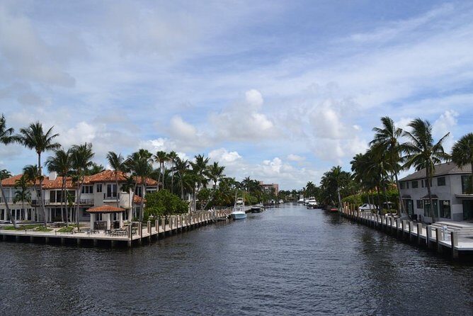 Venice of America Tour | Millionaire's Row | Complimentary Drinks - Weather and timing: rain or shine, so plan for wind